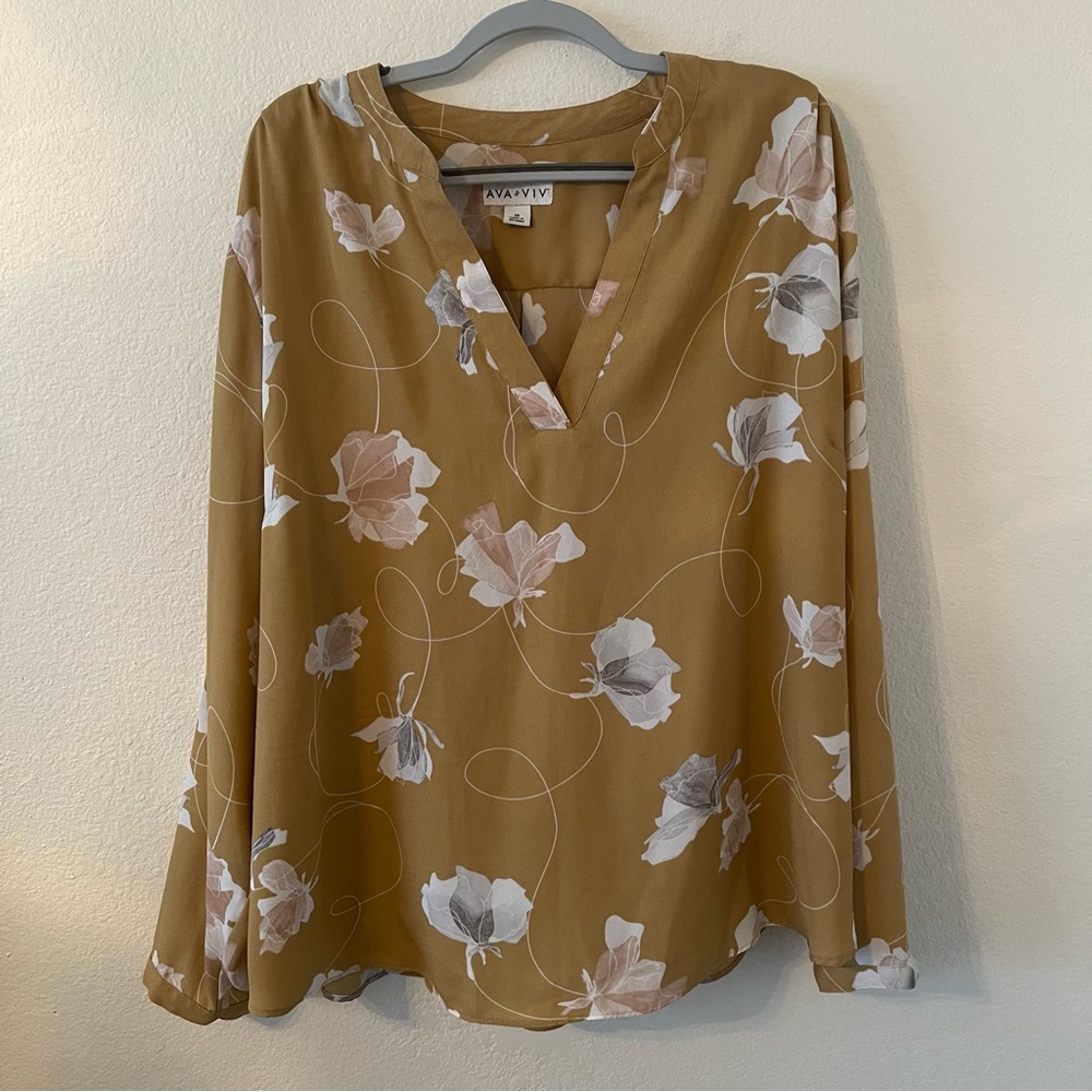 Mustard Yellow/White/Gray V-Neck Top
